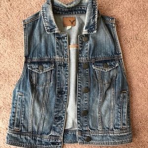 American Eagle - Denim Vest